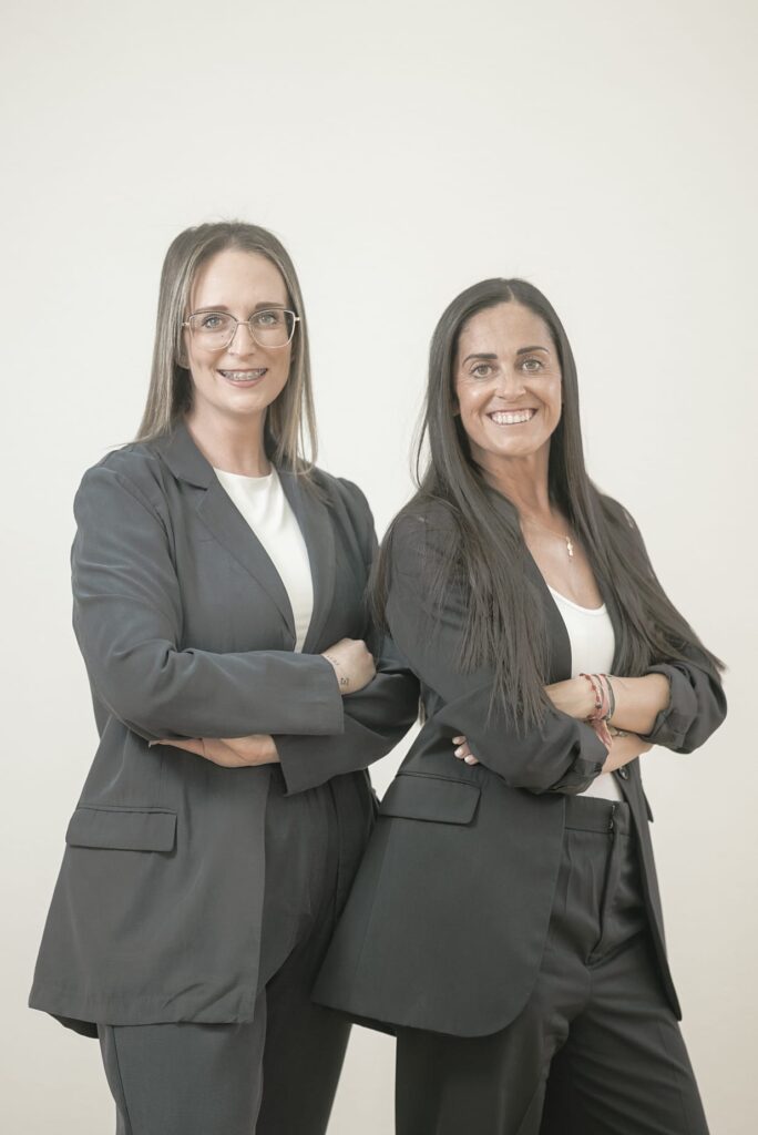 laura y jennifer fundadoras de inmobiliaria villa del prado